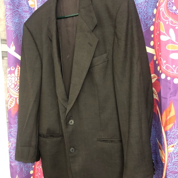 Yves Saint Laurent brown in color - Picture 4 of 16